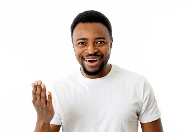 Retrato Del Hombre Sonriente Divirtiéndose Gozándose Sonriendo Riéndose Cámara Señalando — Foto de Stock