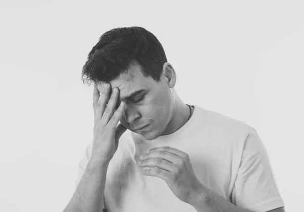 Närbild Porträtt Attraktiva Ledsen Deprimerad Man Lider Depression Känsla Sorg — Stockfoto