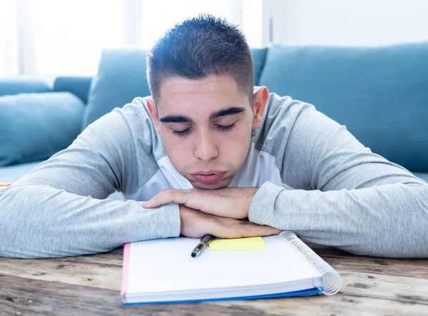 Universidad Con Exceso Trabajo Cansado Estudiante Masculino Secundaria Que Trabaja — Foto de Stock