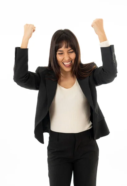 Primer Plano Una Joven Mujer Negocios Pie Aislada Celebrando Sobre —  Fotos de Stock