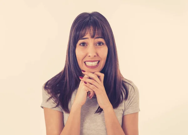 Primer Plano Mujer Joven Que Siente Asustada Conmocionada Haciendo Miedo — Foto de Stock