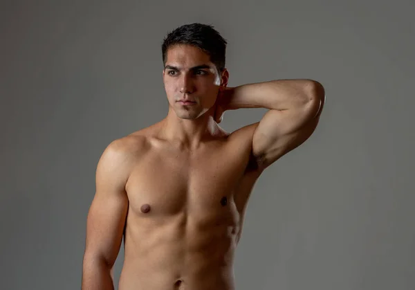 Retrato Hombre Atlético Atractivo Fuerte Captura Estudio Del Modelo Fitness —  Fotos de Stock
