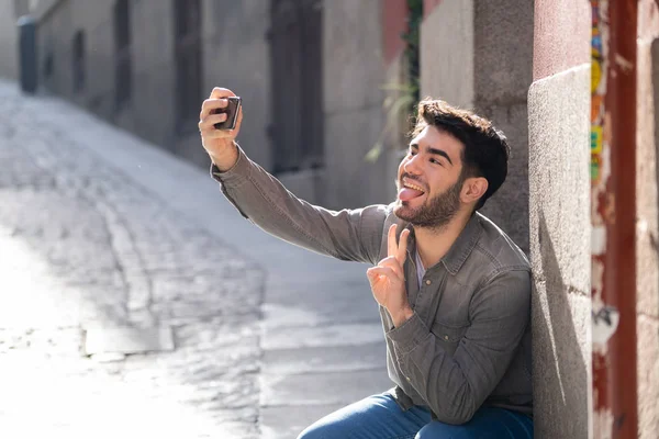 Excited Trendy Young Man Taking Selfie Blogging Smart Mobile Phone — Stock Photo, Image