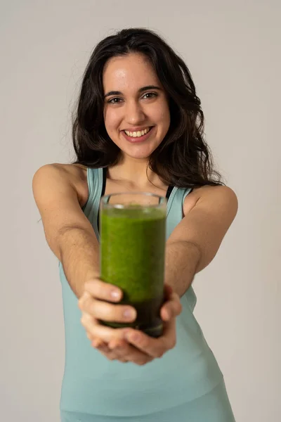 Fitness Woman Happy Smiling Holding Glass Green Vegetable Smoothie Running — Stock Photo, Image
