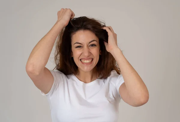 Retrato Una Hermosa Mujer Sorprendida Ganando Teniendo Gran Éxito Con — Foto de Stock