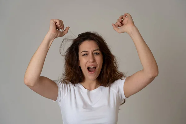 Porträt Einer Schönen Schockierten Frau Die Gewinnt Oder Großen Erfolg — Stockfoto