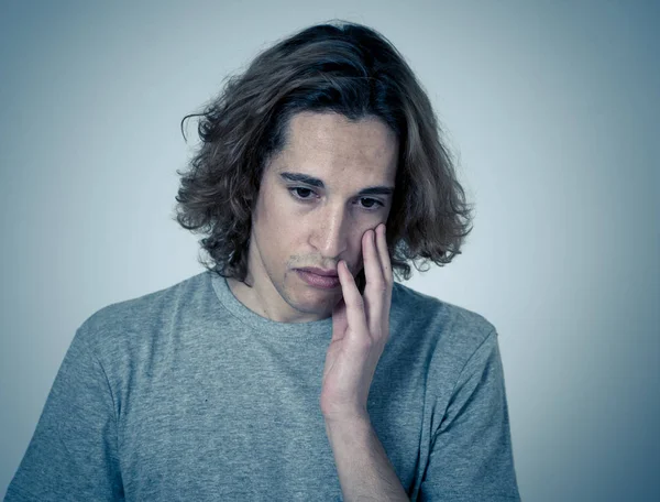 Retrato Jovem Adolescente Triste Chorando Dor Emocional Parecendo Desesperado Angustiado — Fotografia de Stock