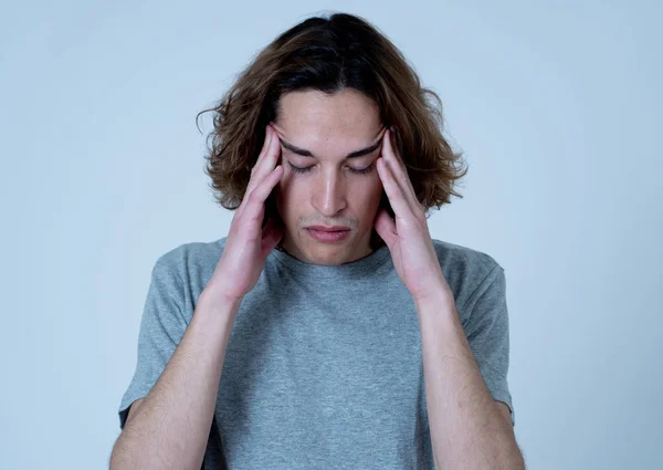 Genç Genç Büyük Ağrı Migren Muzdarip Endişeli Düşünceli Görünümlü Duygusal — Stok fotoğraf