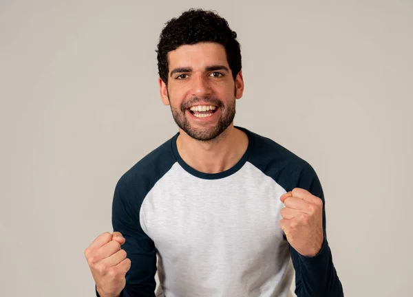 Retrato Del Joven Hombre Feliz Emocionado Ganando Lotería Celebrando Gol —  Fotos de Stock