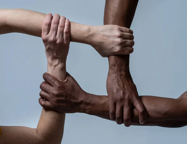 Raças Unidas Contra Discriminação Racismo Preto Afro Americano Caucasiano Mãos — Fotografia de Stock