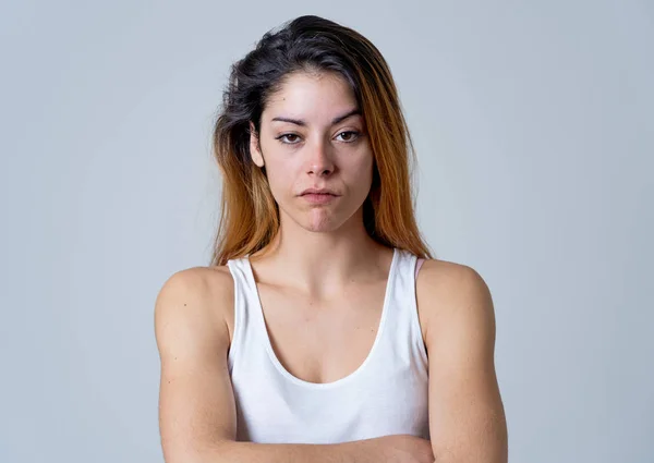 Expresiones Faciales Emociones Ira Mujer Caucásica Atractiva Joven Con Cara —  Fotos de Stock