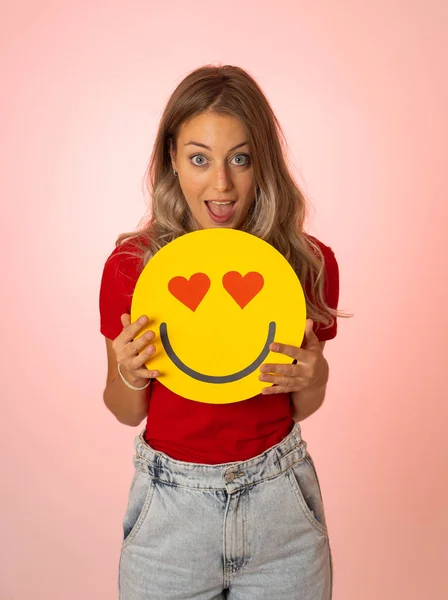Vonzó Fiatal Kezében Hearts Eyes Vagy Love Arc Emoji Érzés — Stock Fotó