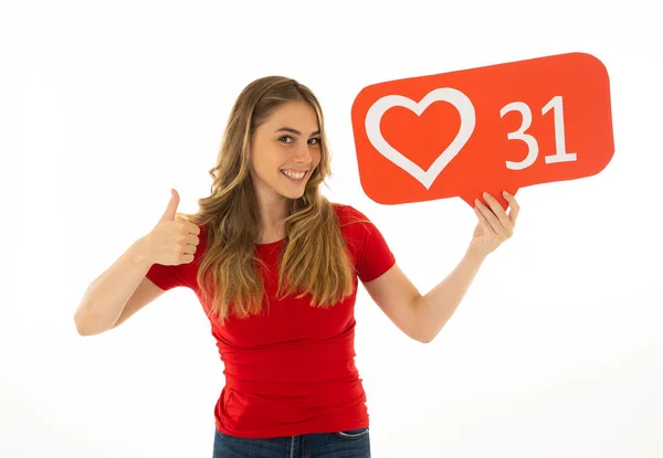 Aantrekkelijke Vrouw Met Hart Symbool Van Liefde Social Media Notificatie — Stockfoto