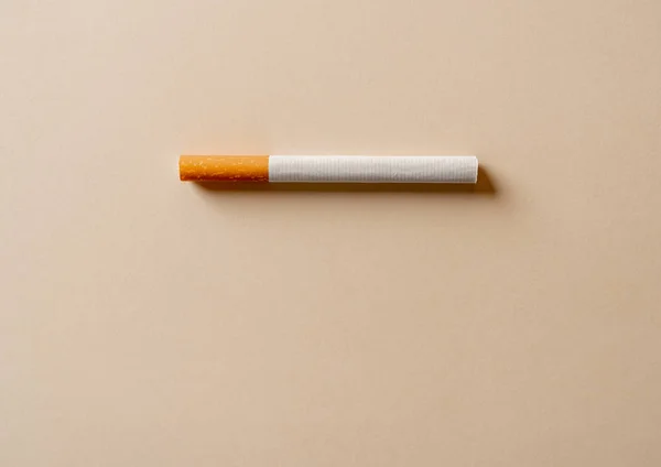 Cigarrillo Aislado Imagen Conceptual Con Espacio Copia Para Texto Estilo — Foto de Stock