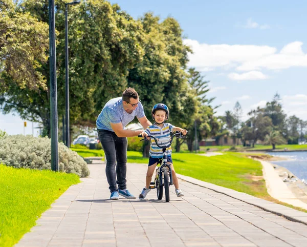 Boy Learning Ride Bicycle His Father Park Lake Father Son — Stock Photo, Image