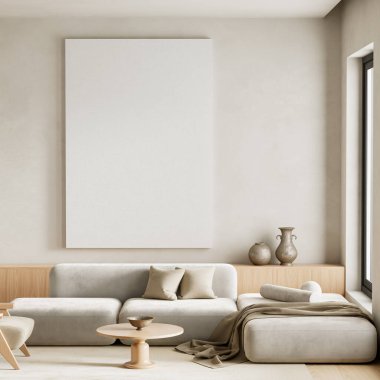 Parlak bir oturma odasında büyük bir poster çerçevesi, nötr kanepe, yumuşak tekstil ve seramik vazolara sahip minimalist modern iç mekan.