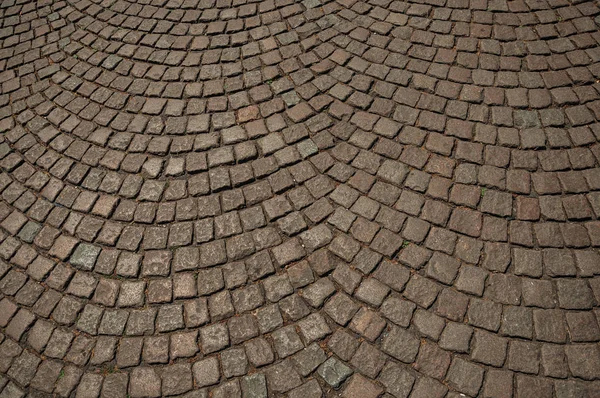 Kamenný chodník v městském centru Bruggy — Stock fotografie