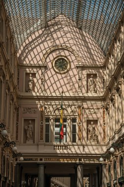 Brüksel'deki Galeries Royales Saint-Hubert detayı