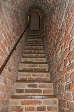 Ammersoyen Kalesi'nde merdivenli tuğladan yapılmış geçit