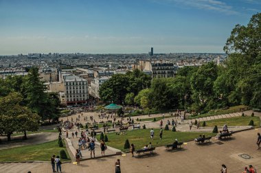 Paris'te butte Montmartre üstünden Skyline