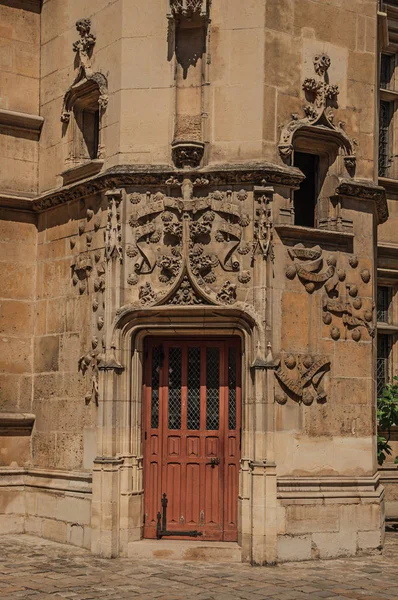 Fachada gótica del Museo Cluny de París —  Fotos de Stock