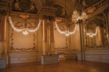 Paris'teki Quai d'Orsay Müzesi'nde lüks salon dekorasyonu