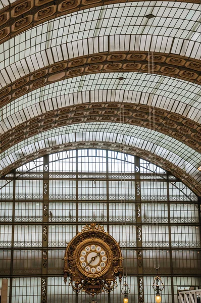 Paris'teki Quai d'Orsay Müzesi'nin ana salonunda altın saat — Stok fotoğraf