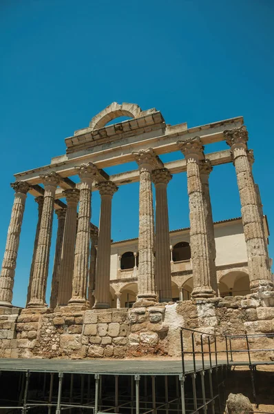 Colunas de mármore no Templo de Diana em Merida — Fotografia de Stock