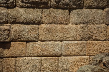 Merida Roma Tiyatrosu'nda büyük taştan yapılmış eski duvar