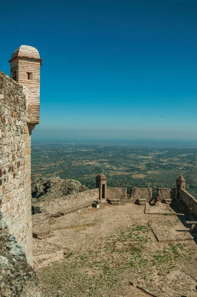 Stenmurar och vakttorn på Marvao Castle — Stockfoto