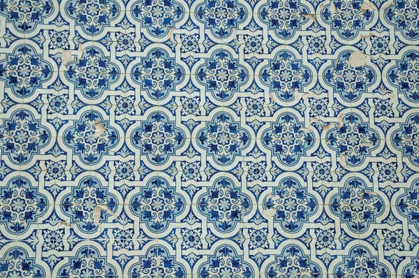 Patrón floral azul pintado a mano en estilo barroco sobre baldosas cerámicas — Foto de Stock