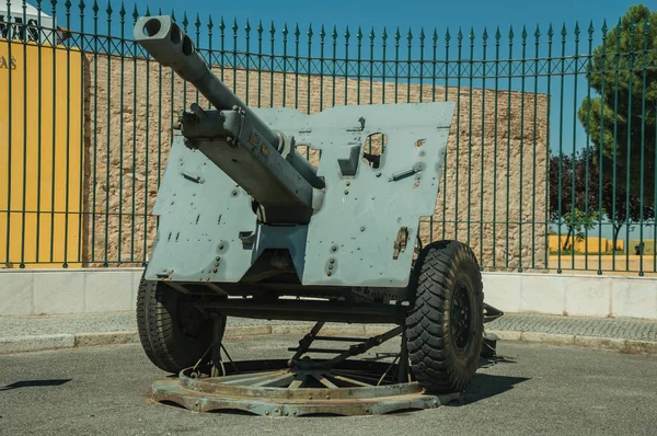 Outdated artillery piece at the Military Museum of Elvas — Stock Photo, Image