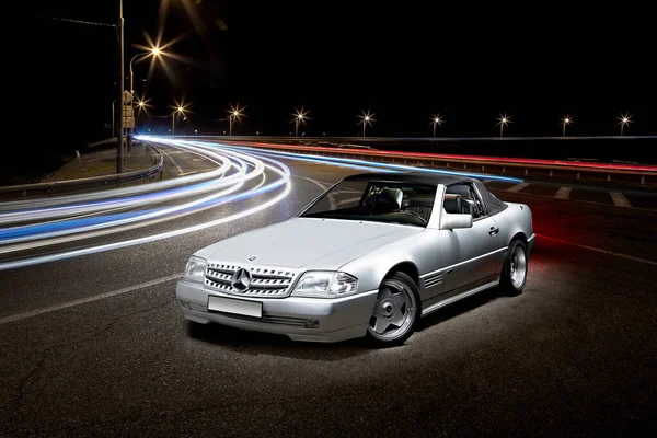 Kropotkin, Rusya - 26,08,2020 - R129 Mercedes-Benz sl300-24 gece çekim