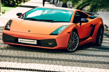 Rusya, Sochi, Sochi Autodrom - 26 07 2017: Sochi Autodrom 'da Coupe Lamborghini Gallardo Superleggera süper arabası