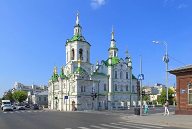 Tyumen, Rusya Federasyonu-Ağustos 14, 2018: İşçinin Kilisesi (nerukotvorennogo kurtarıcı görüntüsünü onuruna) yaz gün