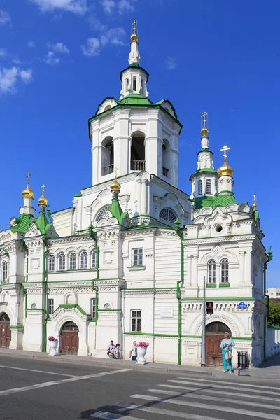 チュメニ ロシア 2018 までの道のりで教会 救世主のイメージ Nerukotvorennogo の名誉の教会 夏の日 — ストック写真