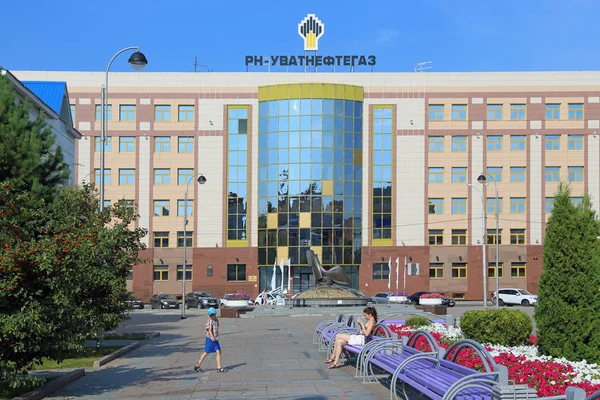 Tyumen Russia Agosto 2018 Vista Lado Dos Amantes Quadrados Fachada — Fotografia de Stock