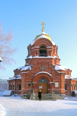 Novosibirsk, Rusya Federasyonu-Aralık 20, 2010: Kilisesi, St. Alexander Nevsky bir güneşli kış gününde