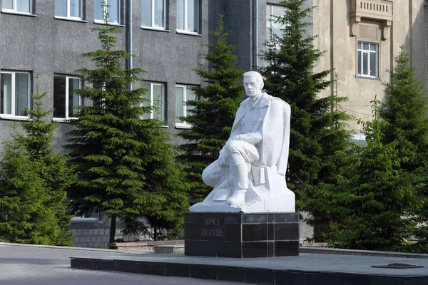 Novosibirsk Rusia Junio 2014 Monumento Héroe Gran Guerra Patriótica Poeta —  Fotos de Stock