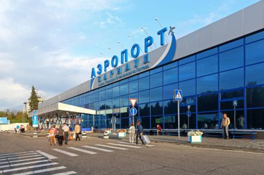 Barnaul, Rusya Federasyonu-Ağustos 21, 2013: Sovyet kozmonot Herman Titov sonra adlı Havaalanı inşa