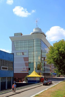 Barnaul, Rusya Federasyonu-Temmuz 30, 2011: Premier Altay Kray bina iş merkezi