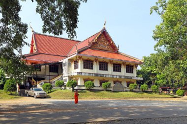 Budist tapınak Wat Tham Khao Pun Kanchanaburi eyaletinde th