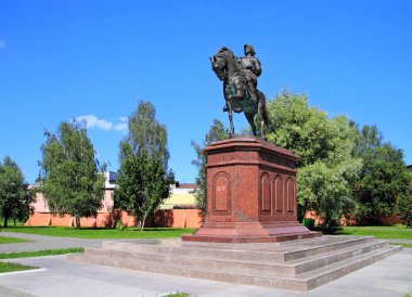 At sırtında Rus İmparatoru Büyük Peter Heykeli