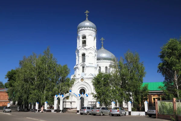 Cathédrale du diocèse de Biysk dans la région de l'Altaï — Photo