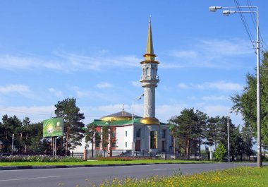 Rusya'nın Surgut kentinde cami nin inşası