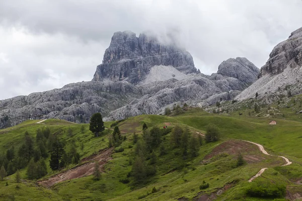 Góra Averau latem - Dolomity — Zdjęcie stockowe