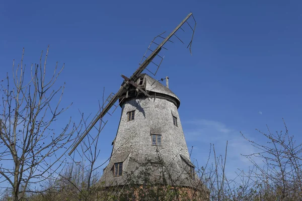 Ветряная мельница Польши — стоковое фото
