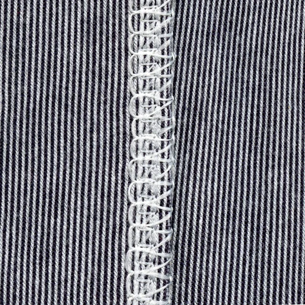 Fragment Der Rückseite Der Roten Textilproduktion Mit Nähten — Stockfoto