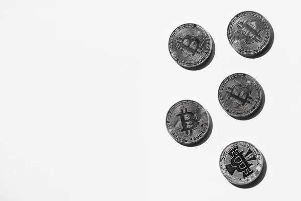 Top View Arranged Silver Bitcoins White Backdrop — Stock Photo, Image