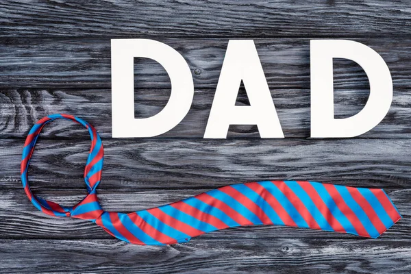 Top View Tie Dad Lettering Grey Wooden Surface Happy Fathers — Stock Photo, Image